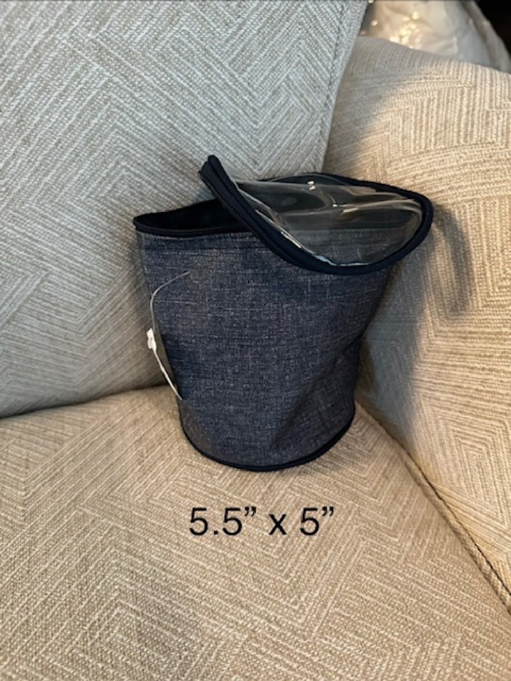 Thirty-One Get Creative Denim Blue Pouch, New w/o tags; display only
